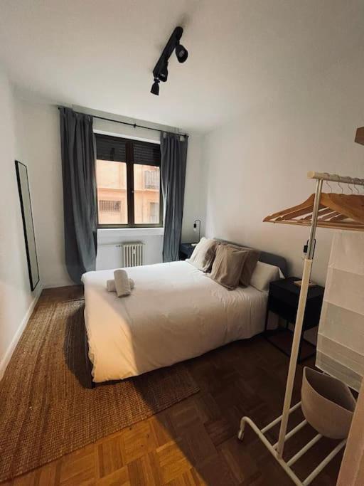 Amplio Y Centrico Apt Para 9Px En La Latina/Rastro Madrid Exteriör bild
