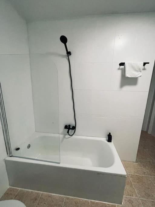 Amplio Y Centrico Apt Para 9Px En La Latina/Rastro Madrid Exteriör bild